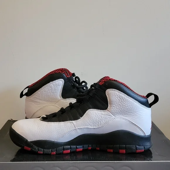 Nike Air Jordan 10 Retro Chicago Sz 9 - Picture 8 of 9